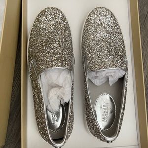 Brand new Michael Kors keaton slip on glitter fabric champagne